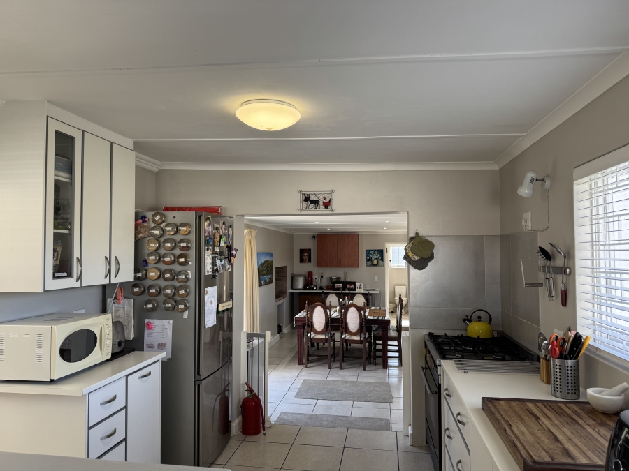 3 Bedroom Property for Sale in Sandbaai Western Cape